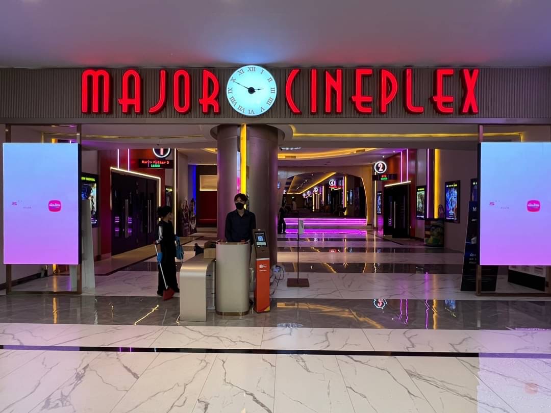 LED screen P3.91 เหนือ Concessions and E-Ticket @ Eastville Cineplex-Central